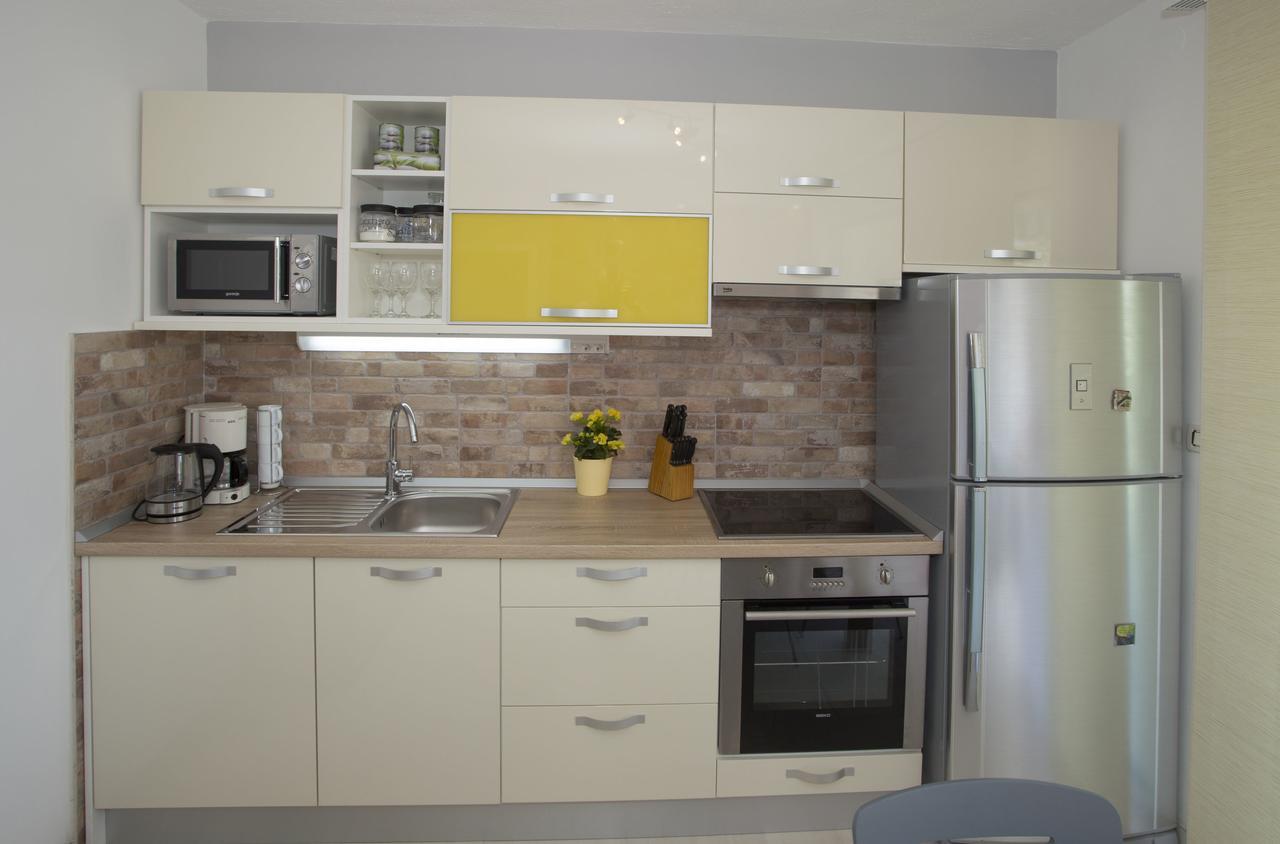 City Getaway - Apartment Ileora Split Bagian luar foto