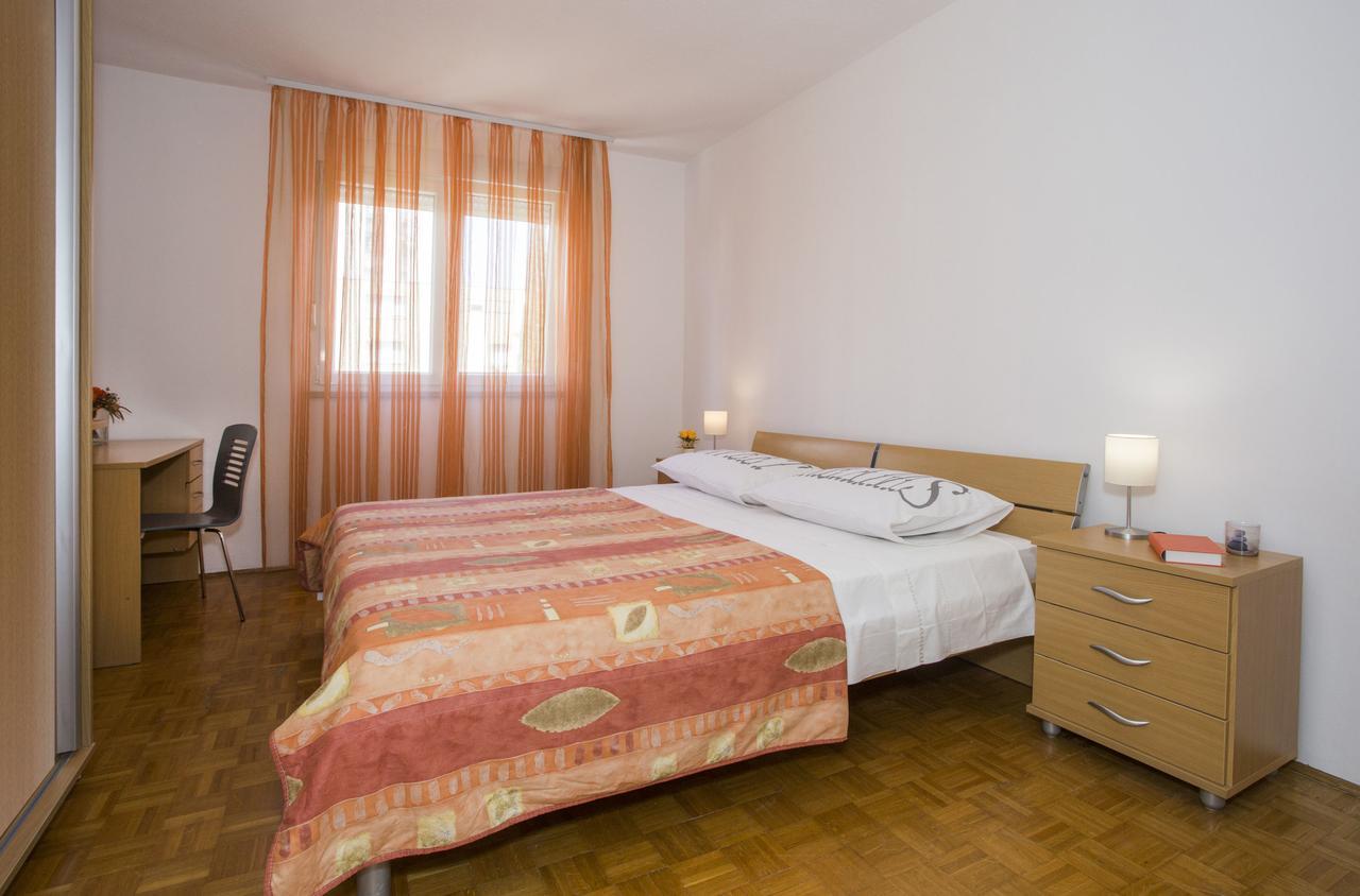 City Getaway - Apartment Ileora Split Bagian luar foto